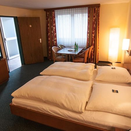 Hotel Hellers Krug Holzminden Buitenkant foto