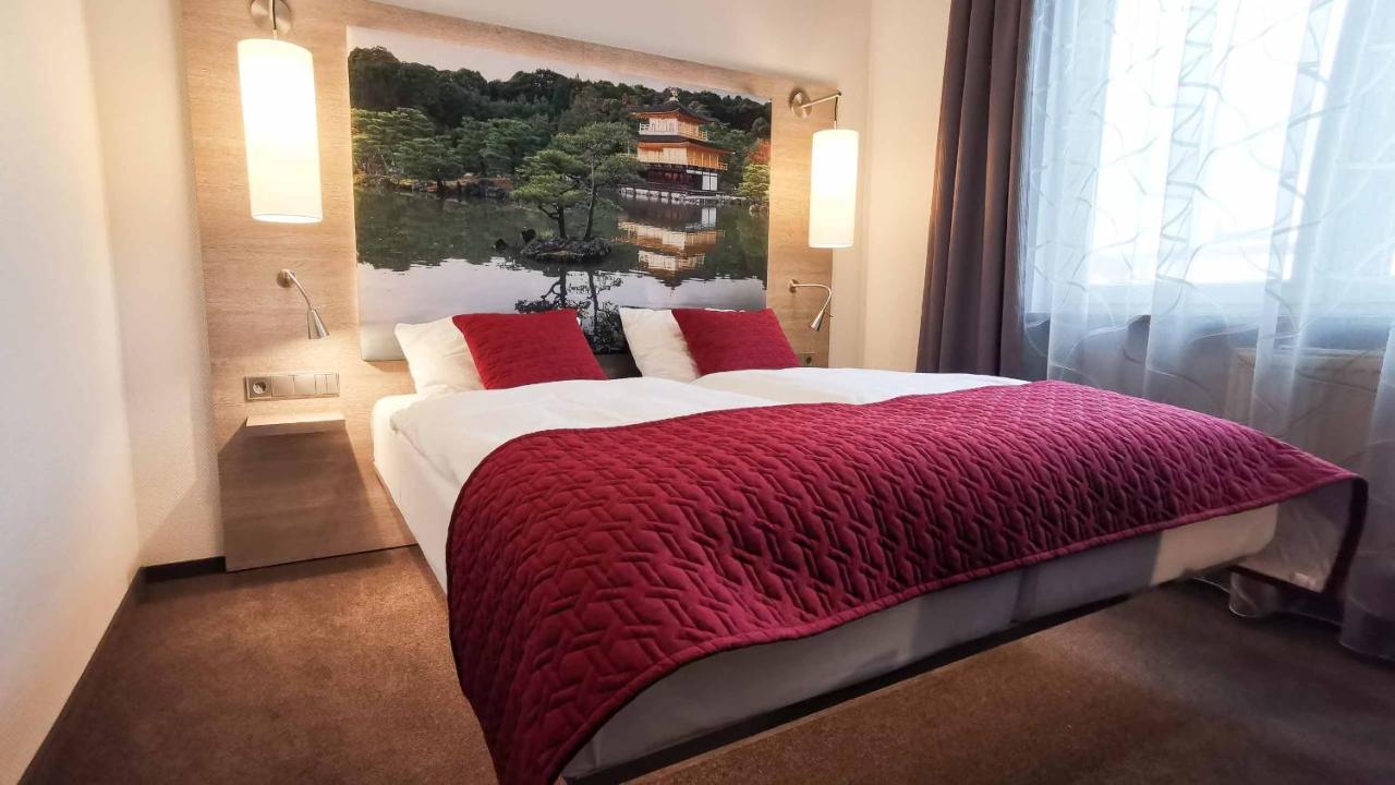 Hotel Hellers Krug Holzminden Buitenkant foto