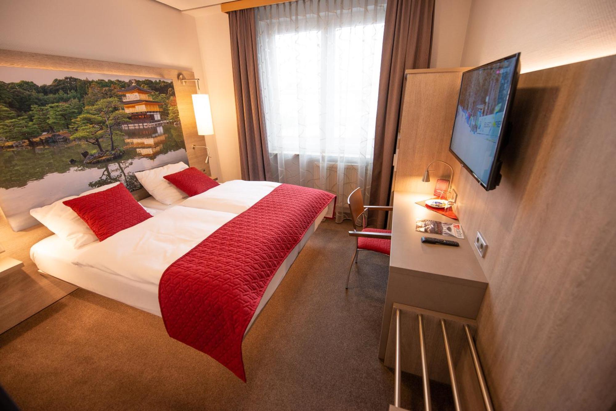 Hotel Hellers Krug Holzminden Buitenkant foto