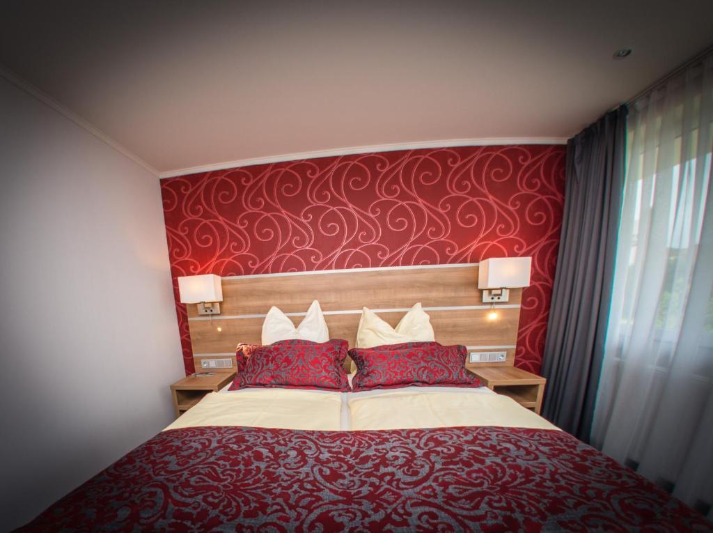 Hotel Hellers Krug Holzminden Kamer foto