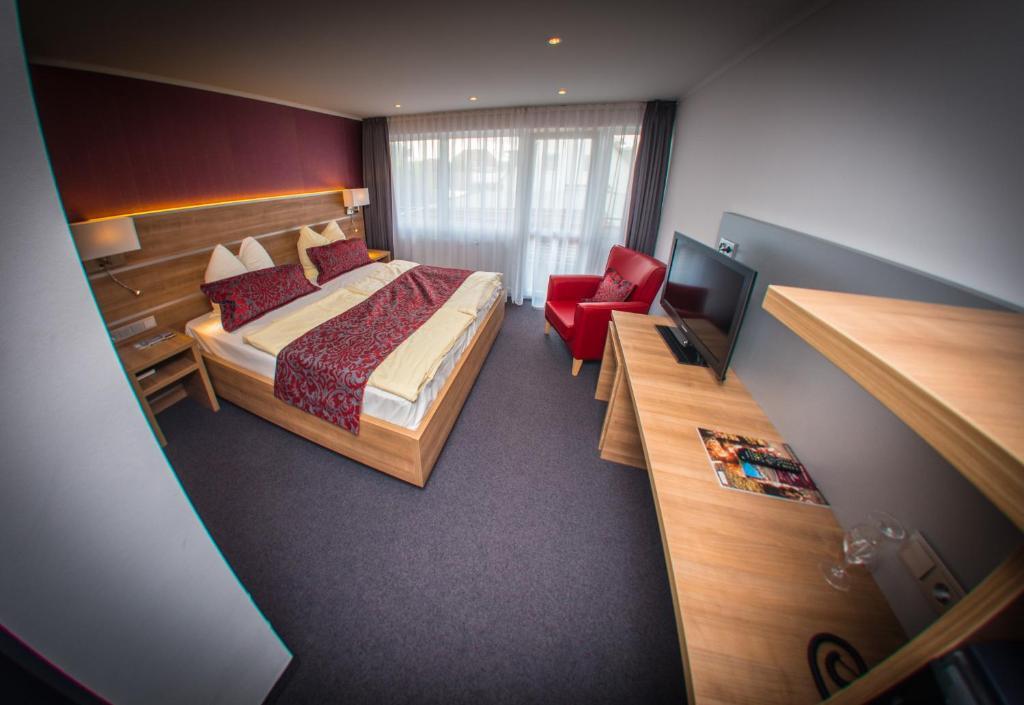 Hotel Hellers Krug Holzminden Kamer foto