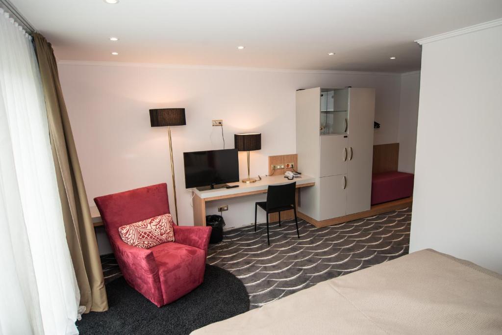 Hotel Hellers Krug Holzminden Kamer foto